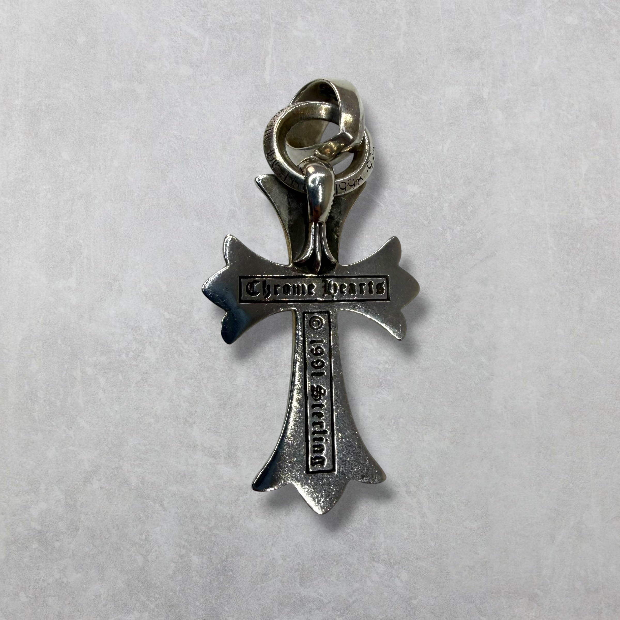 Chrome Hearts Small Cross Pendant w/ Bale & 20" Paper Chain Necklace