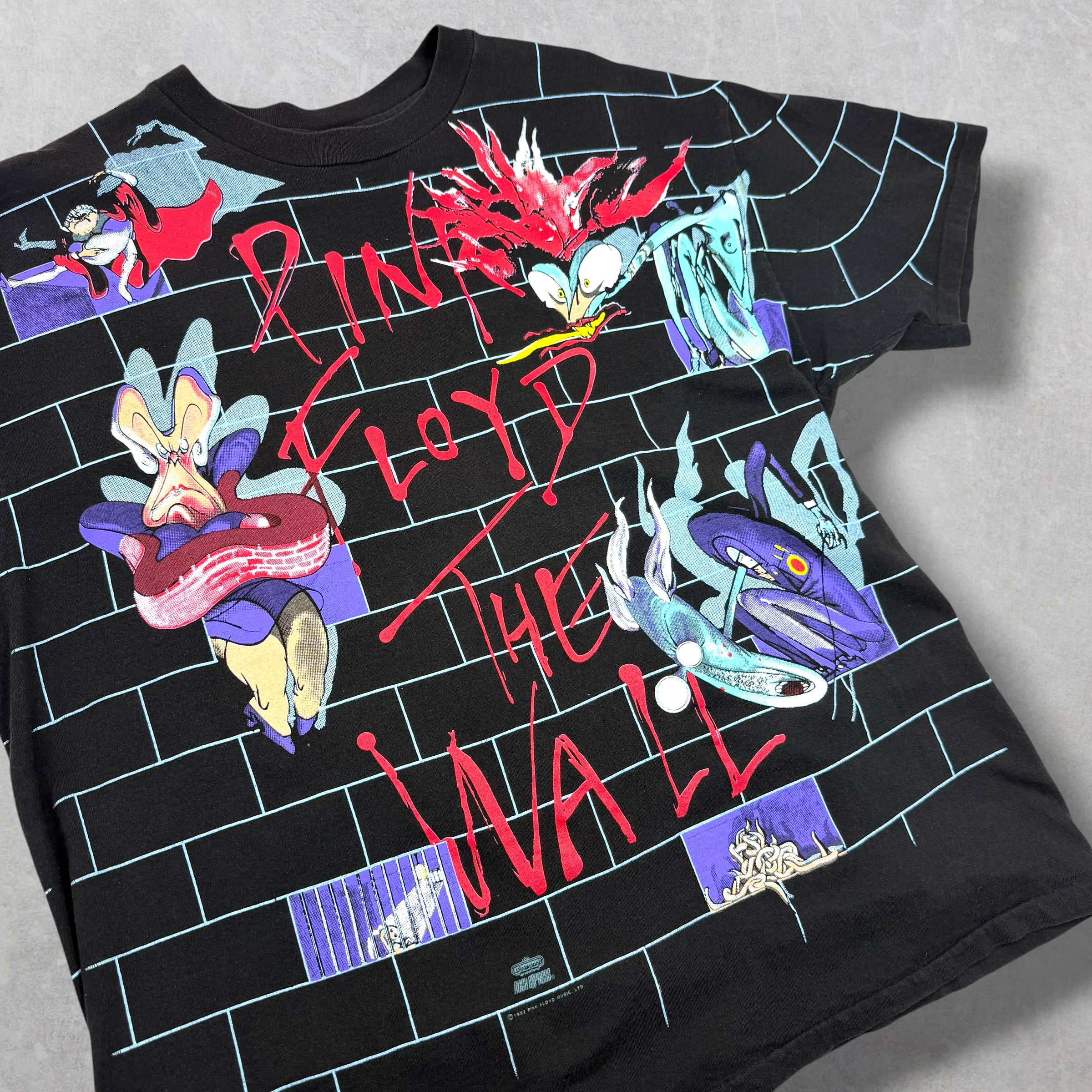 Vintage 90s Pink Floyd 'The Wall' All Over Tee XL