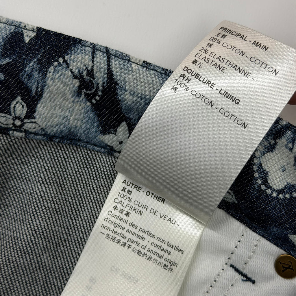 Louis Vuitton Monogram Bandana Shorts 36