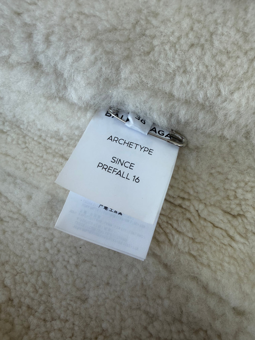 Balenciaga "Le Bombardier" Oversized Shearling Jacket 36 (M)