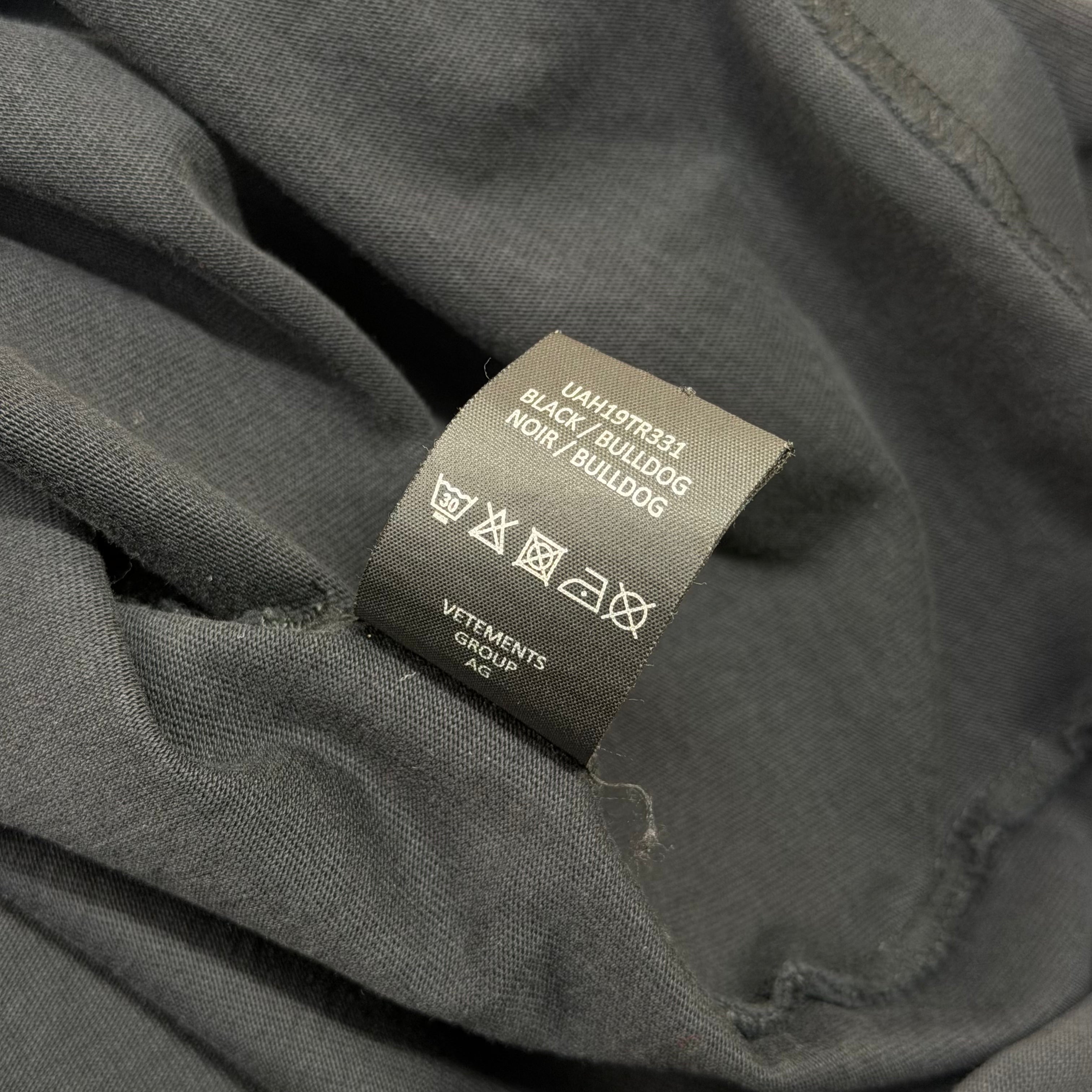 Vetements "Bulldog Spirit" Patch Hoodie L (XXL)