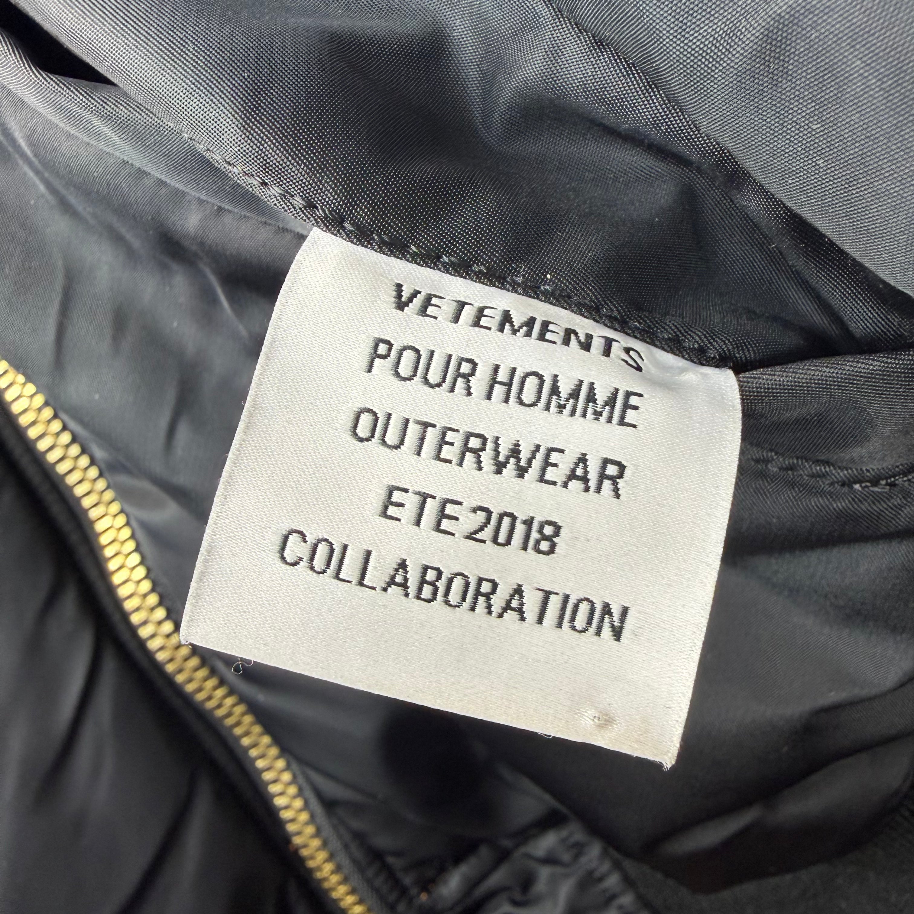 Vetements x Alpha Industries Reversible Emoji Bomber S (L)