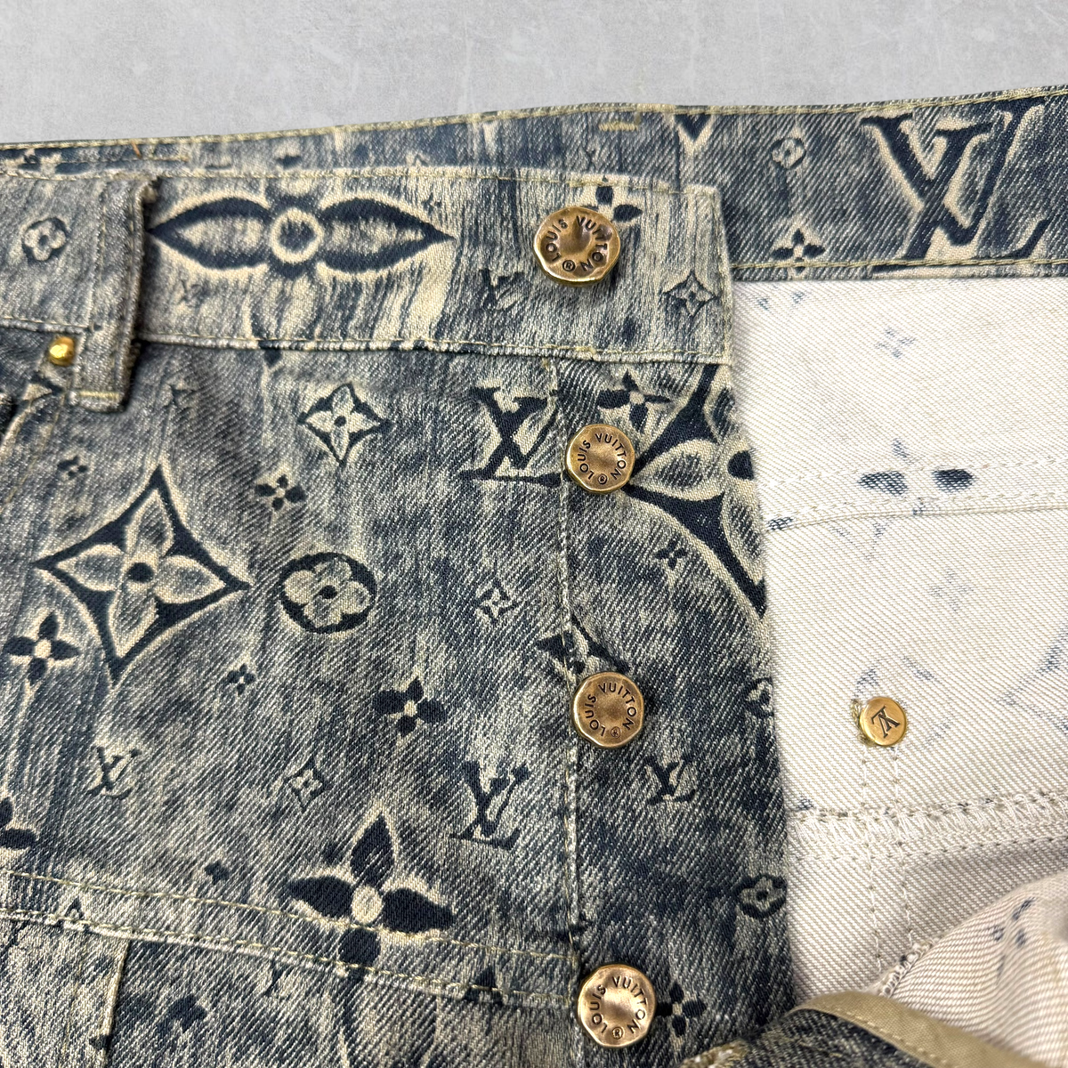 Louis Vuitton Dark Blue Star Monogram Denim Cargo Pants 31