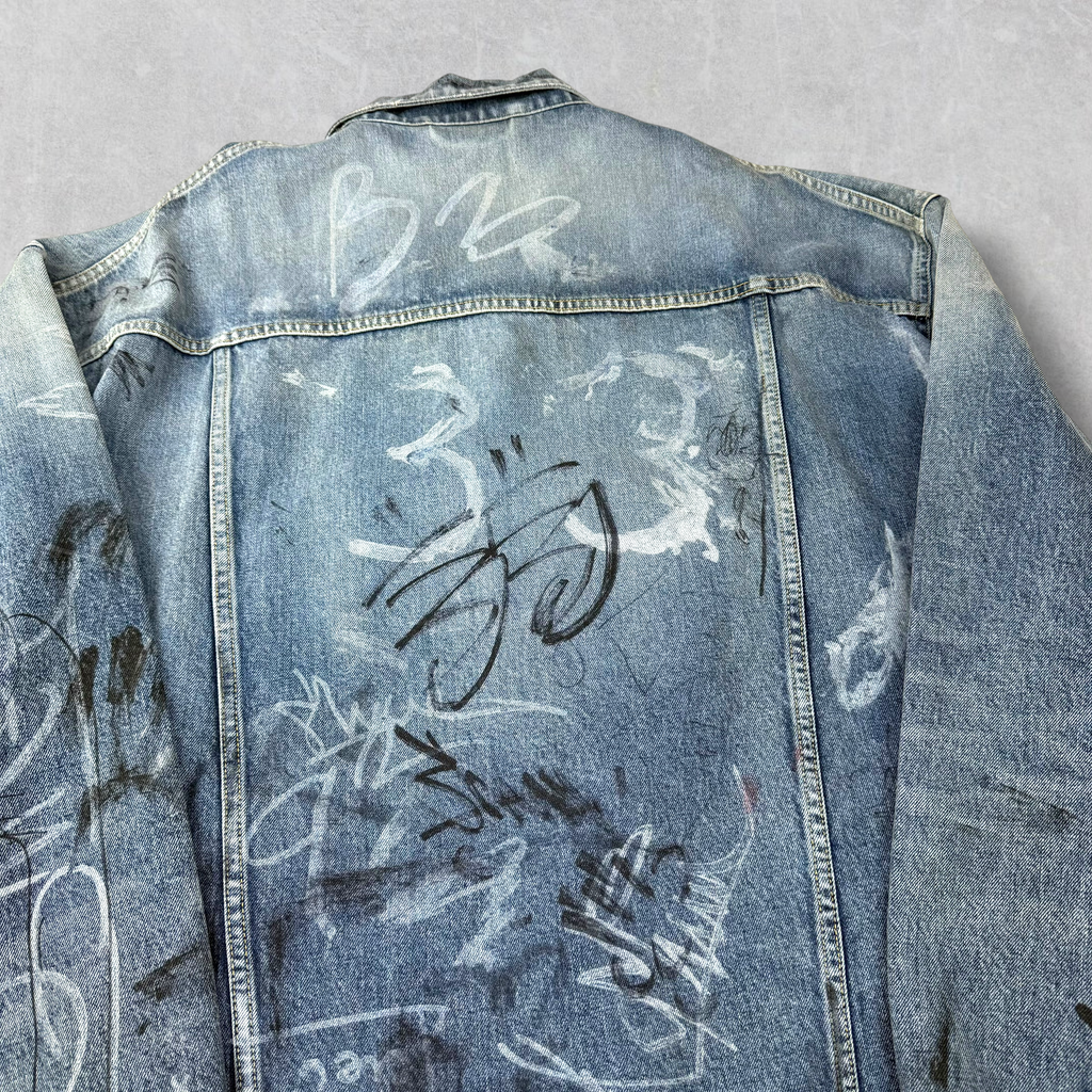 Balenciaga Graffiti Oversized Denim Jacket 4 (XXXL)