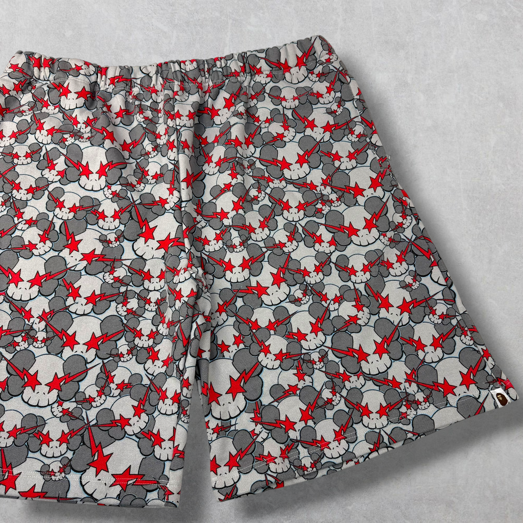 Bape x Kaws Skullsta Sweatshorts XXL