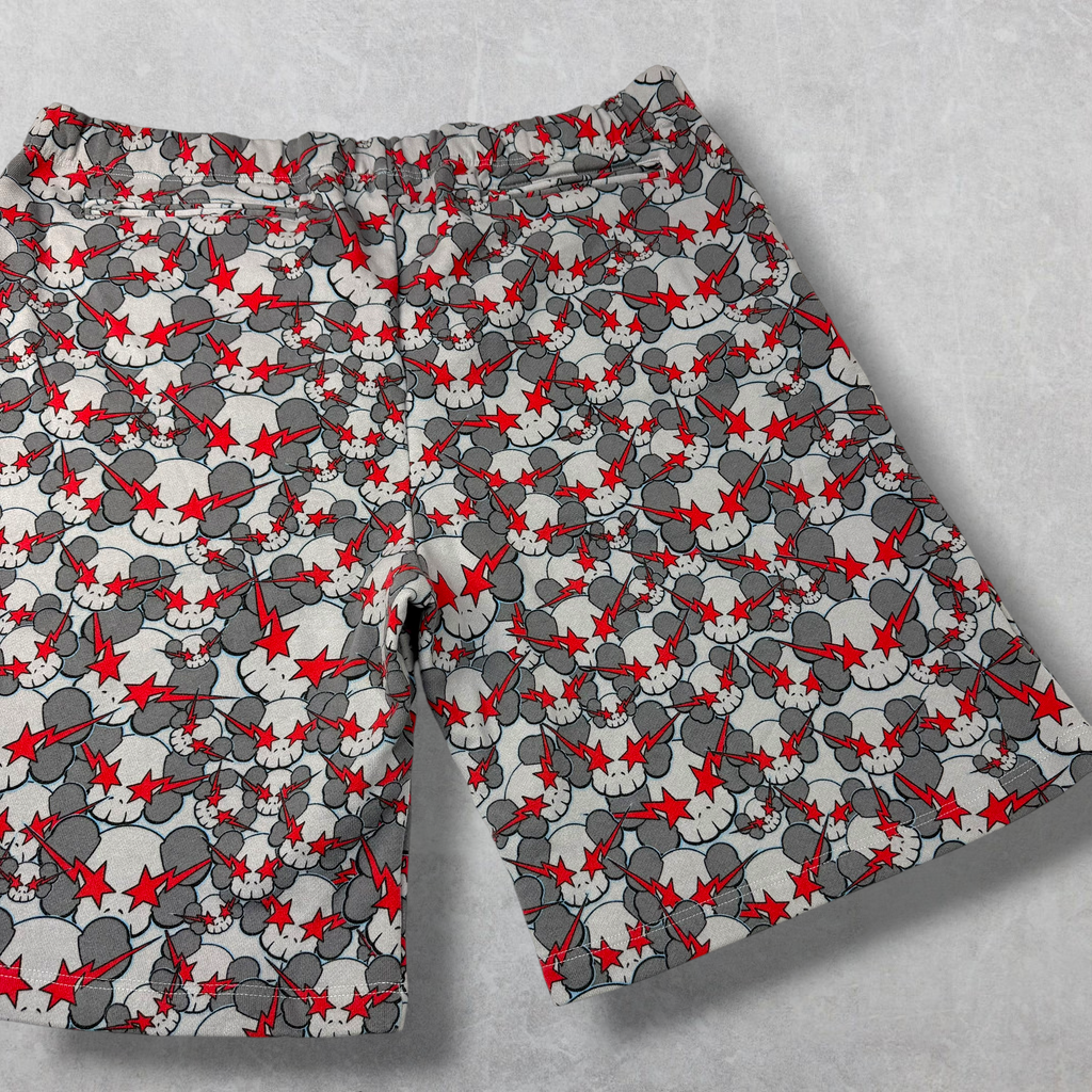 Bape x Kaws Skullsta Sweatshorts XXL