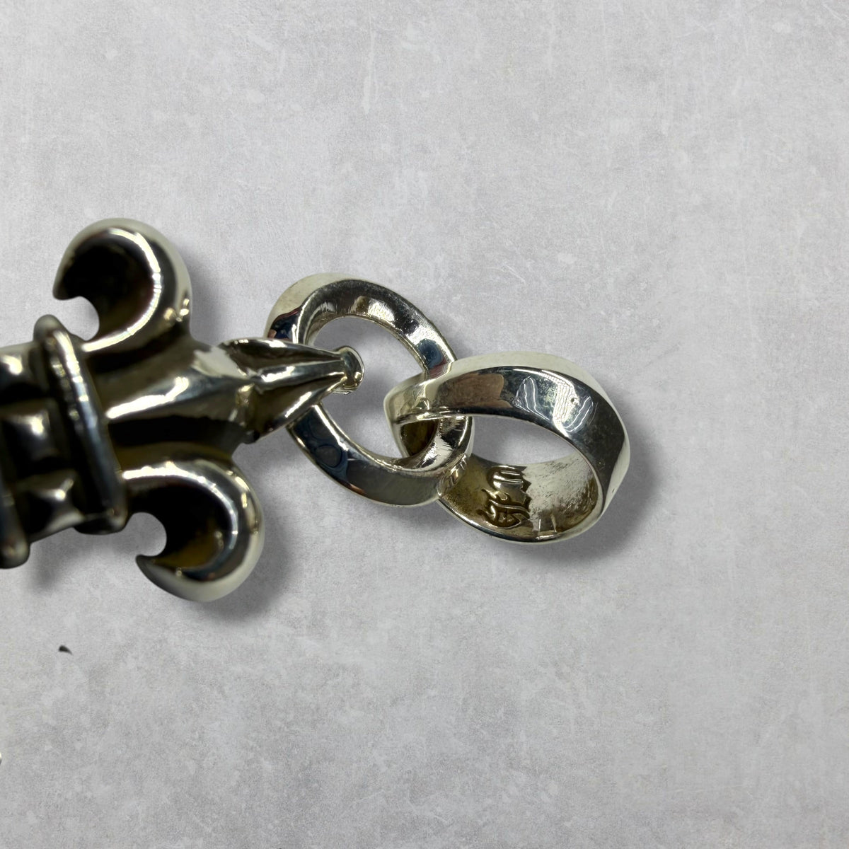 Chrome Hearts BS Fleur Pendant