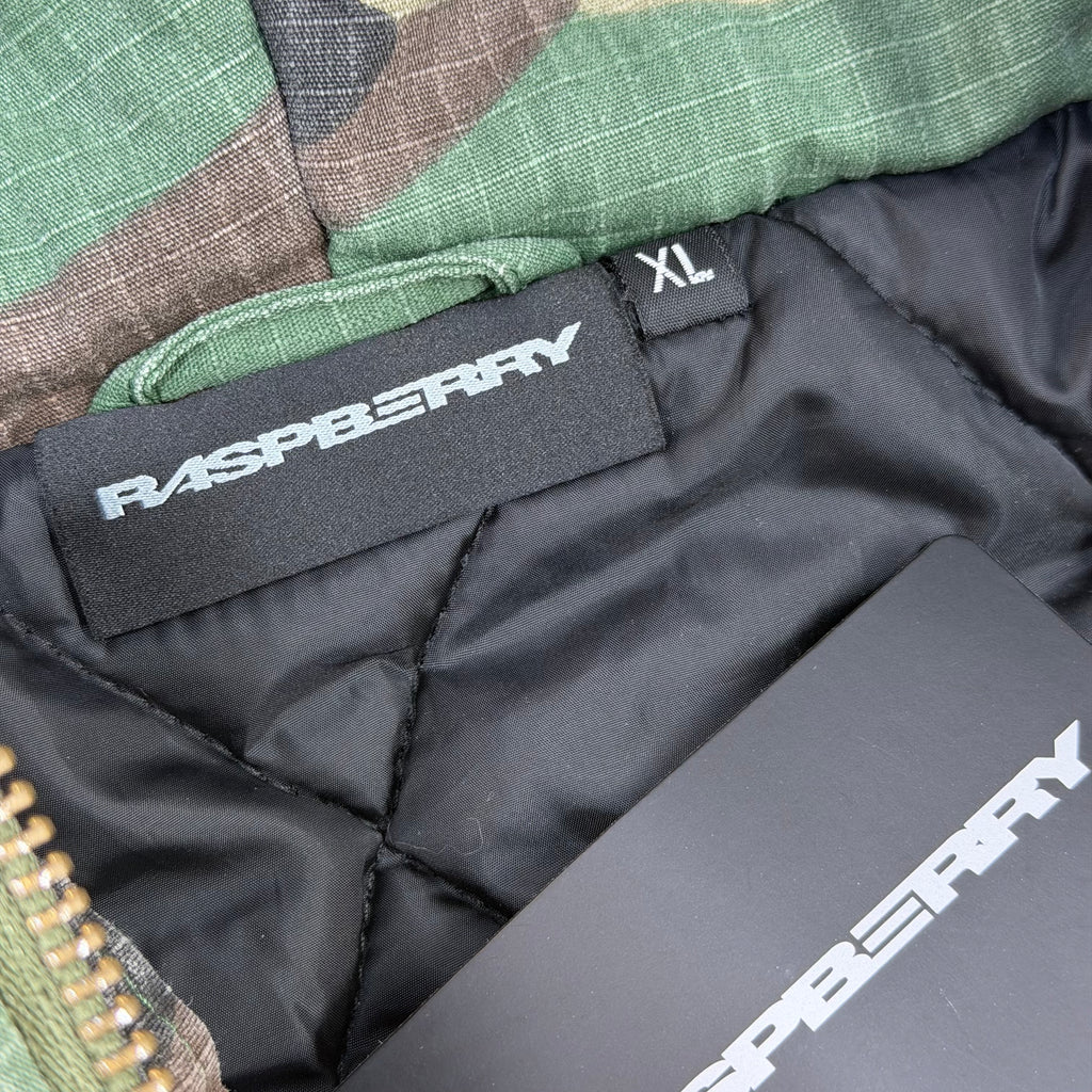 GV Gallery Raspberry Hills Newcastle Camo Jacket XL