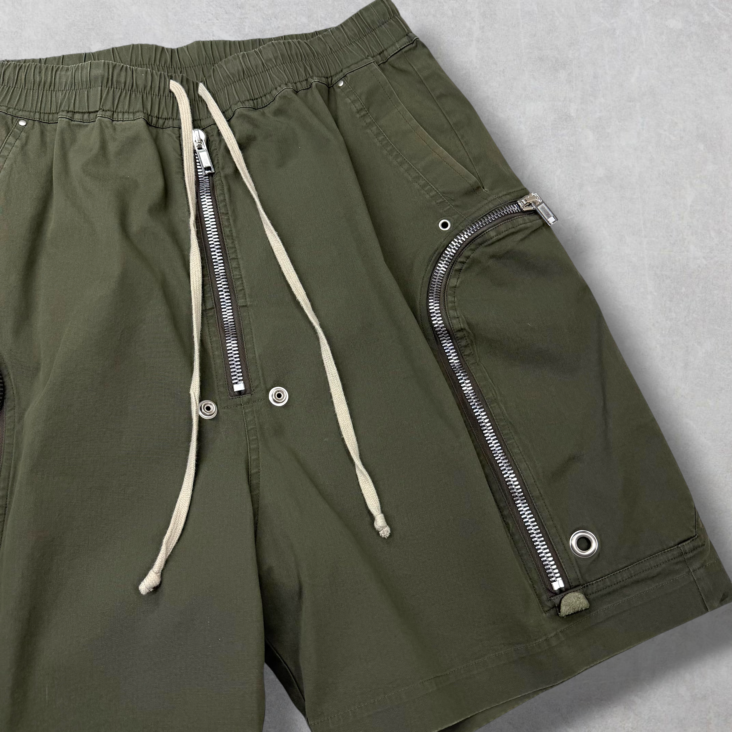 Rick Owens Bauhaus Bela Cargo Shorts 50 (M)