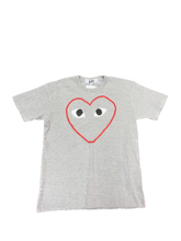 Load image into Gallery viewer, CDG Play Big Heart Outline Tee
