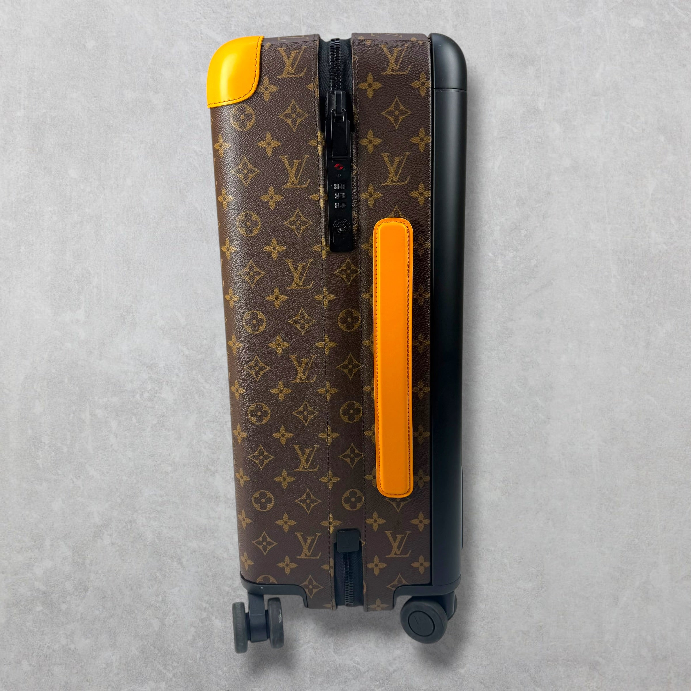 Louis Vuitton Monogram Canvas Horizon 50