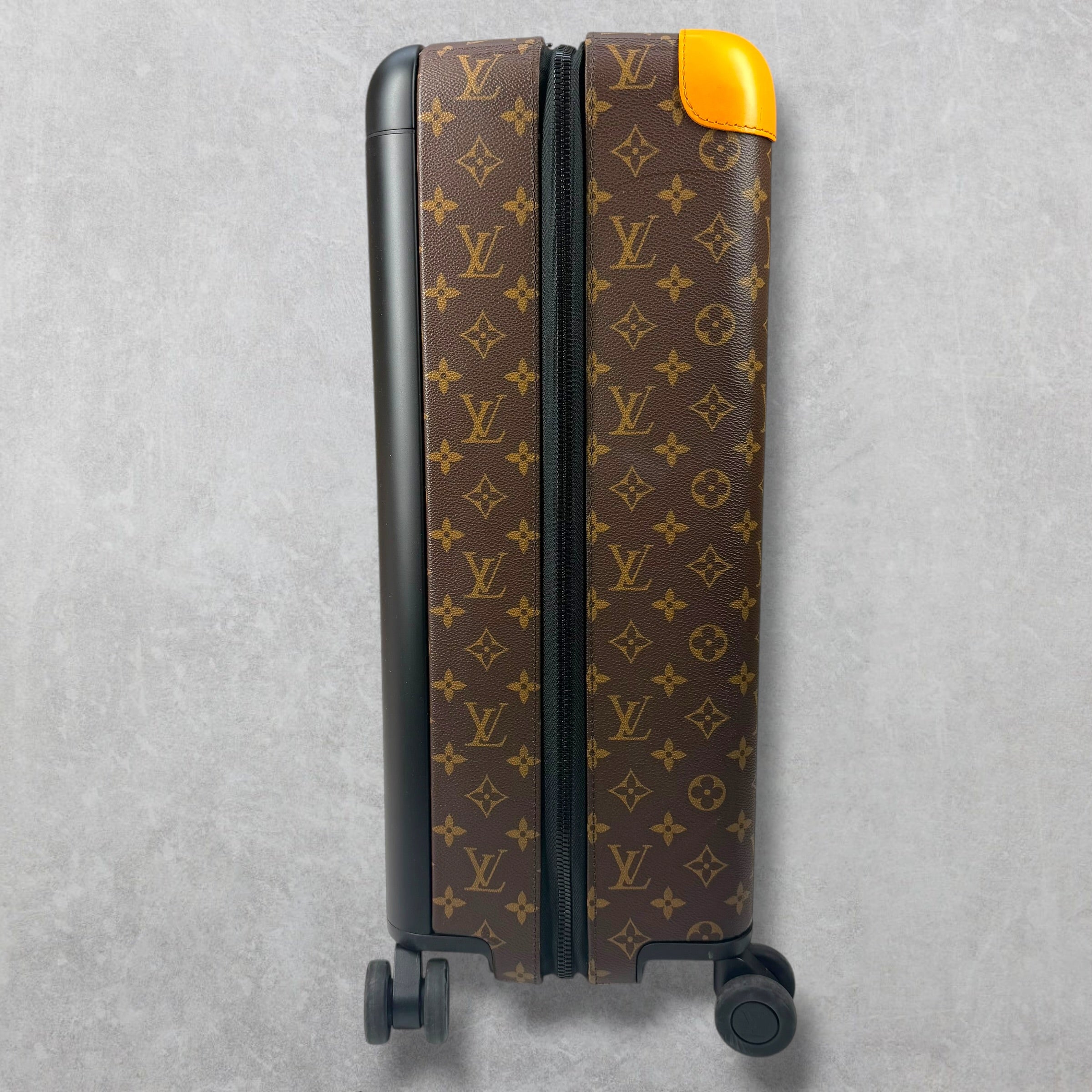 Louis Vuitton Monogram Canvas Horizon 50