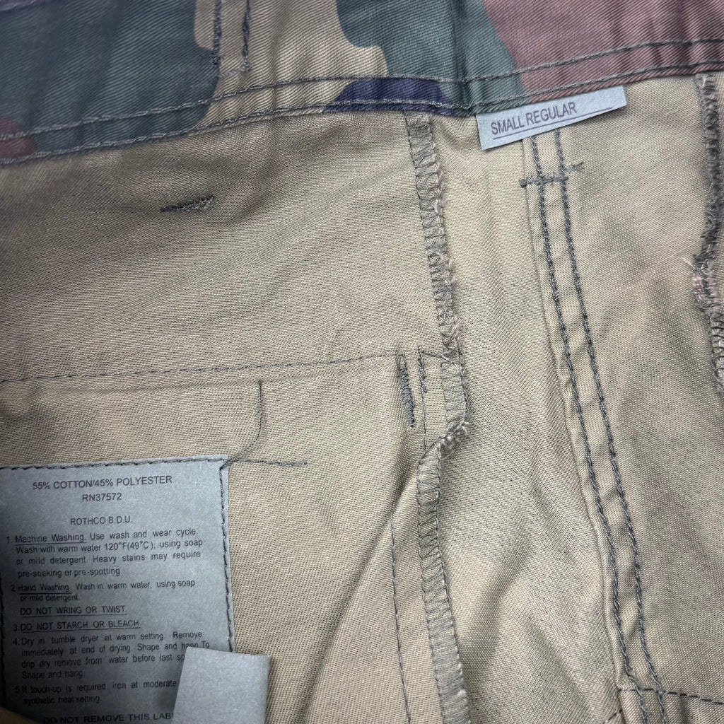 GV Gallery Raspberry Hills Camo Cargos S