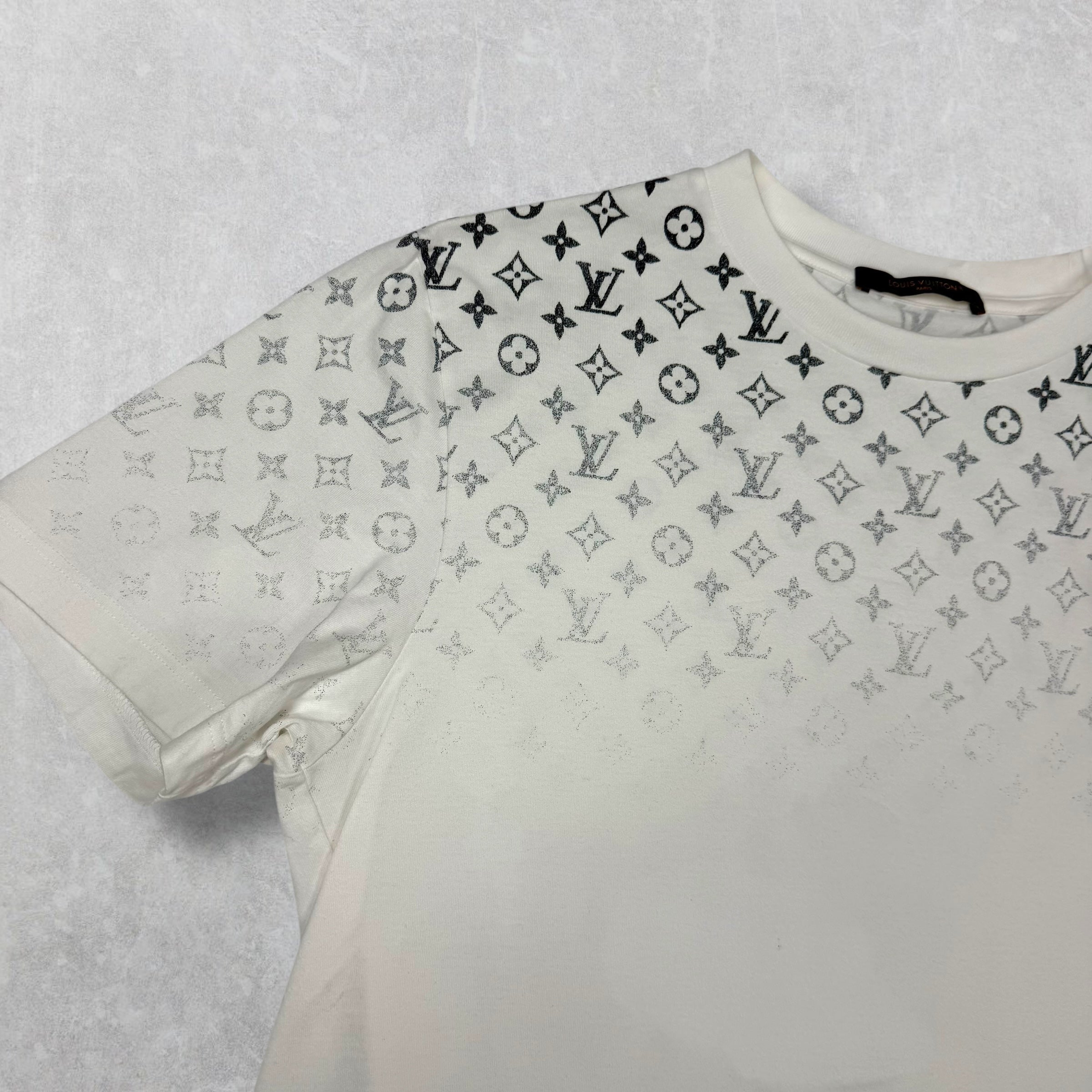 Louis Vuitton Monogram Gradient White Tee XL