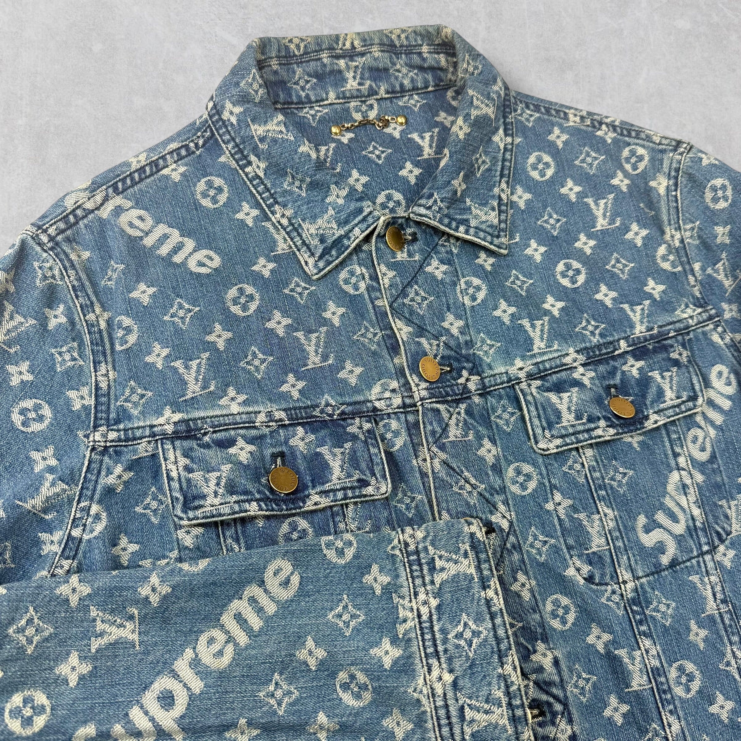 Louis Vuitton x Supreme Monogram Denim Jacket 52 (L)
