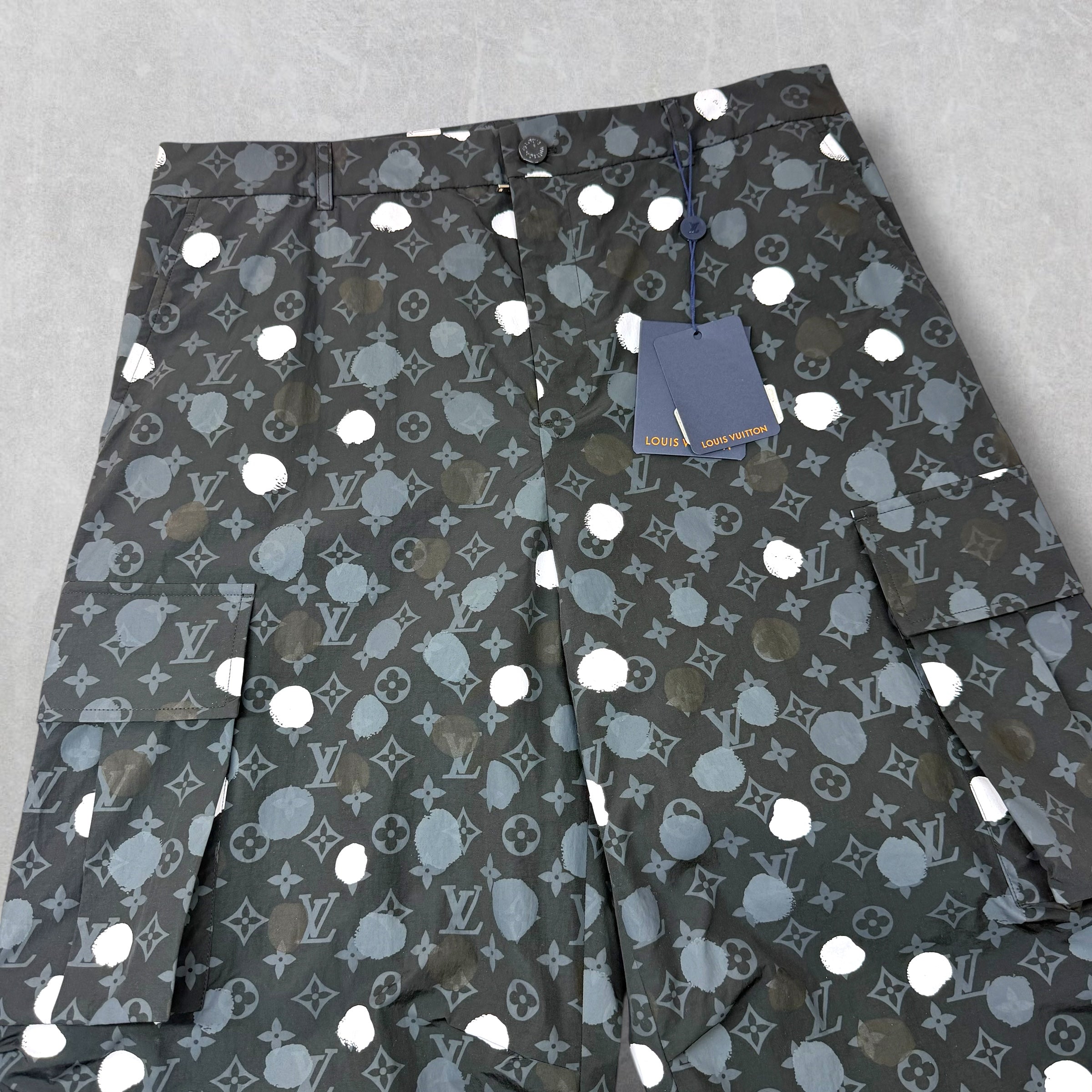 Louis Vuitton x Yayoi Kasuma Painted Dots Cargos L