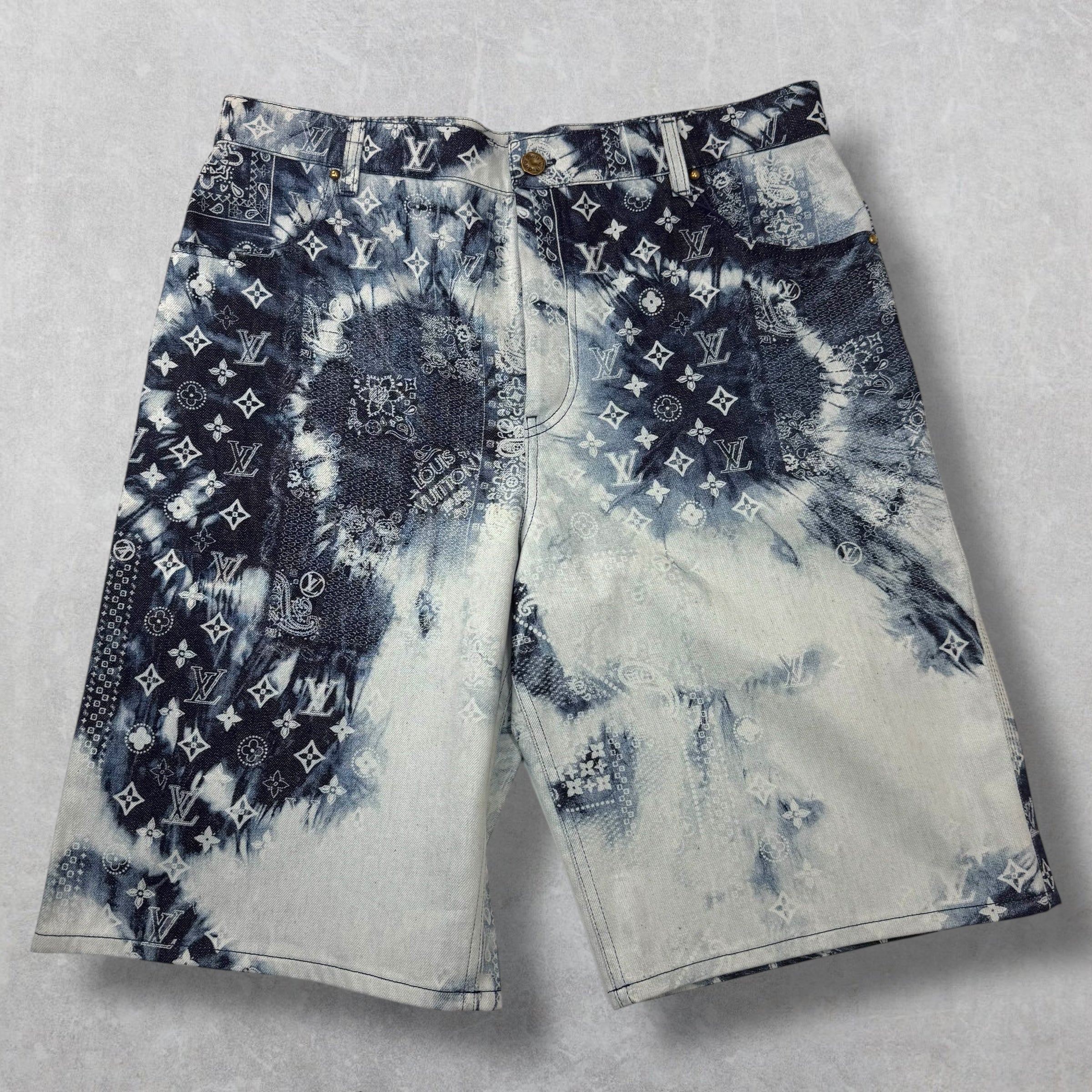 Louis Vuitton Monogram Bandana Shorts 36