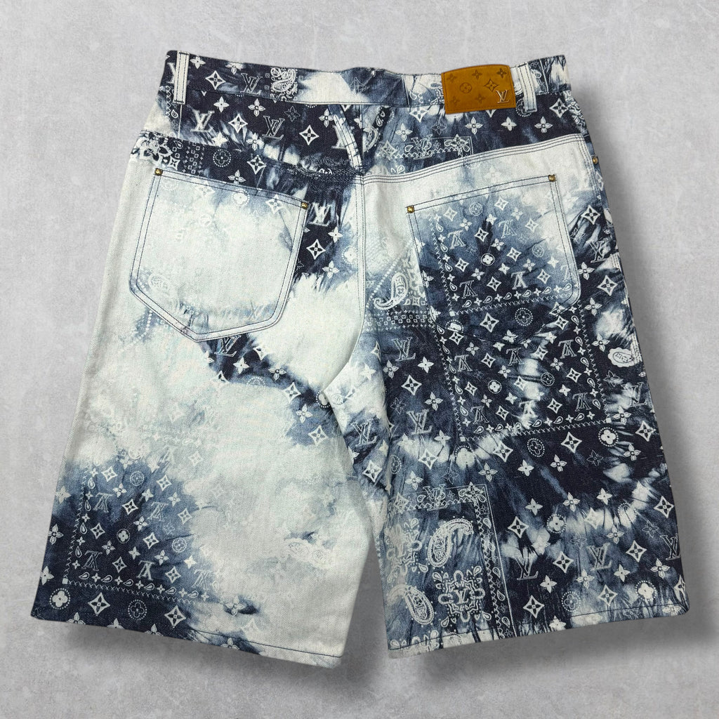 Louis Vuitton Monogram Bandana Shorts 36