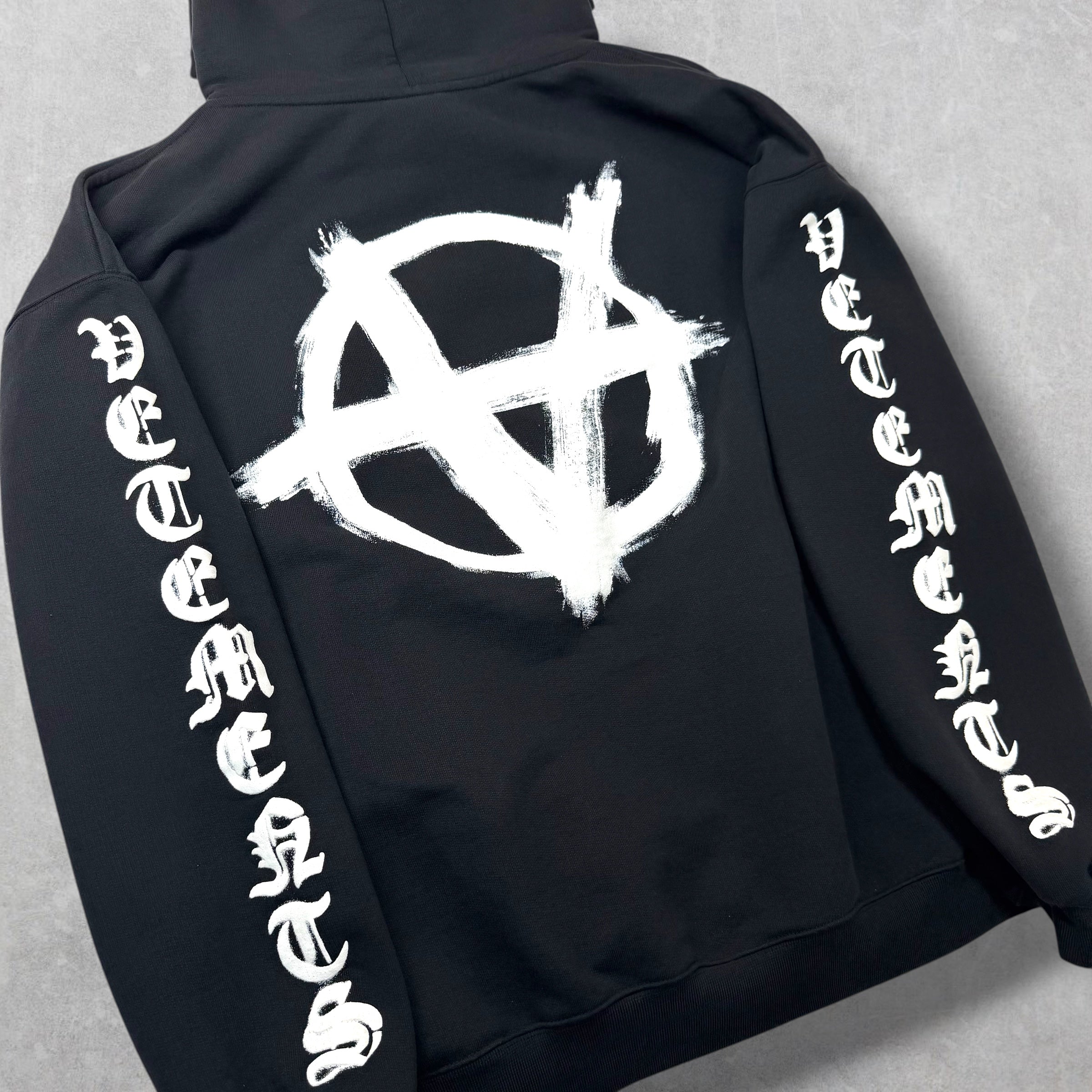 Vetements Double Anarchy Hoodie Black XS (XL)