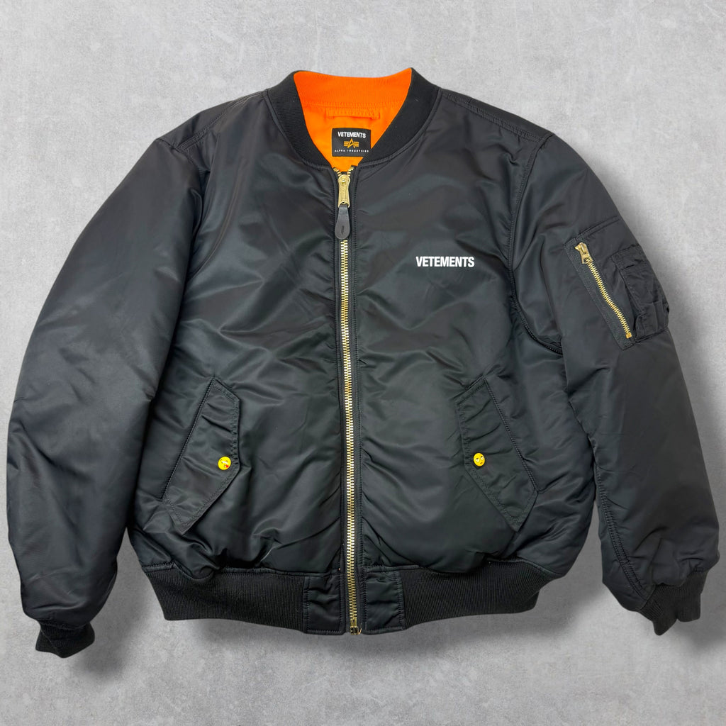 Vetements x Alpha Industries Reversible Emoji Bomber S (L)