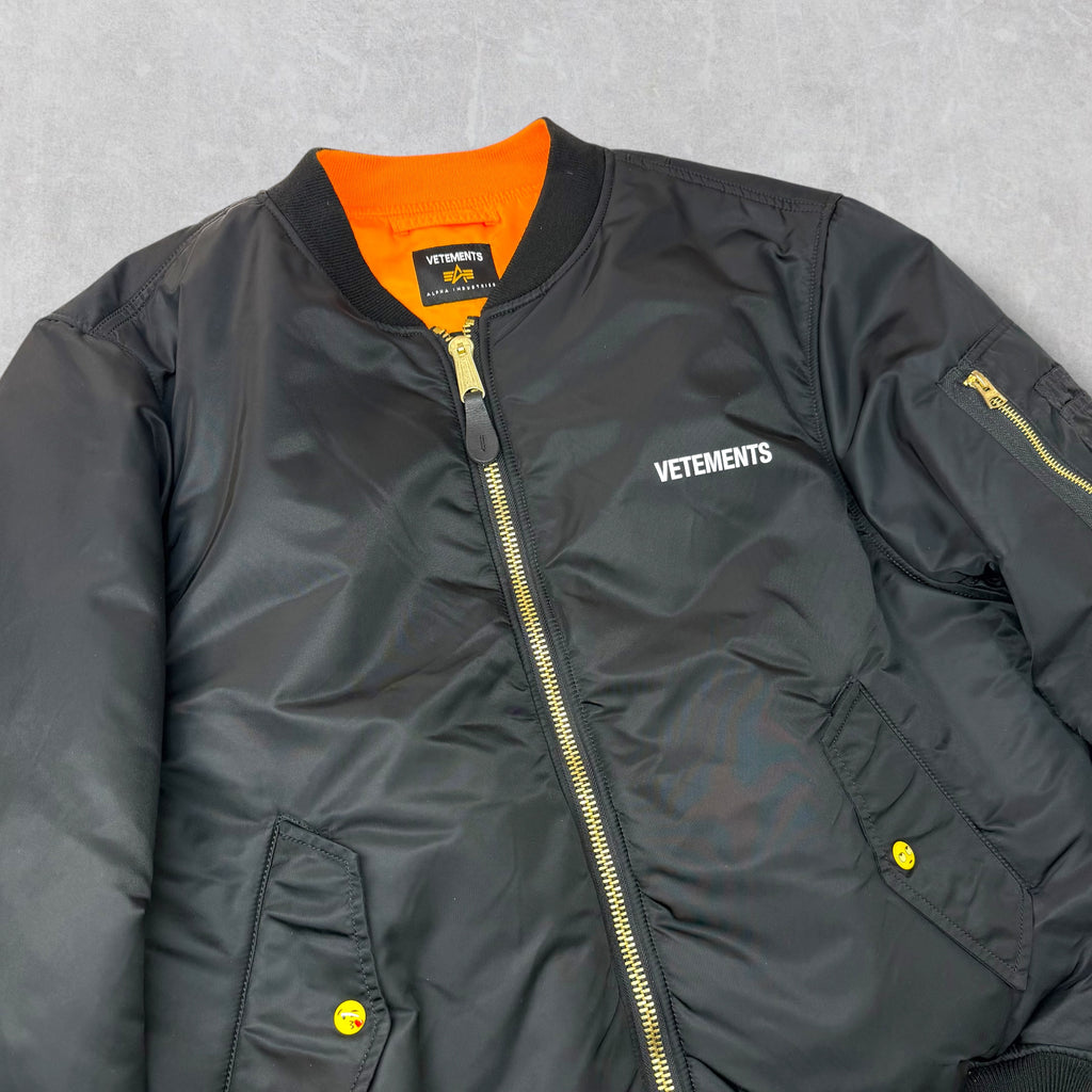 Vetements x Alpha Industries Reversible Emoji Bomber S (L)