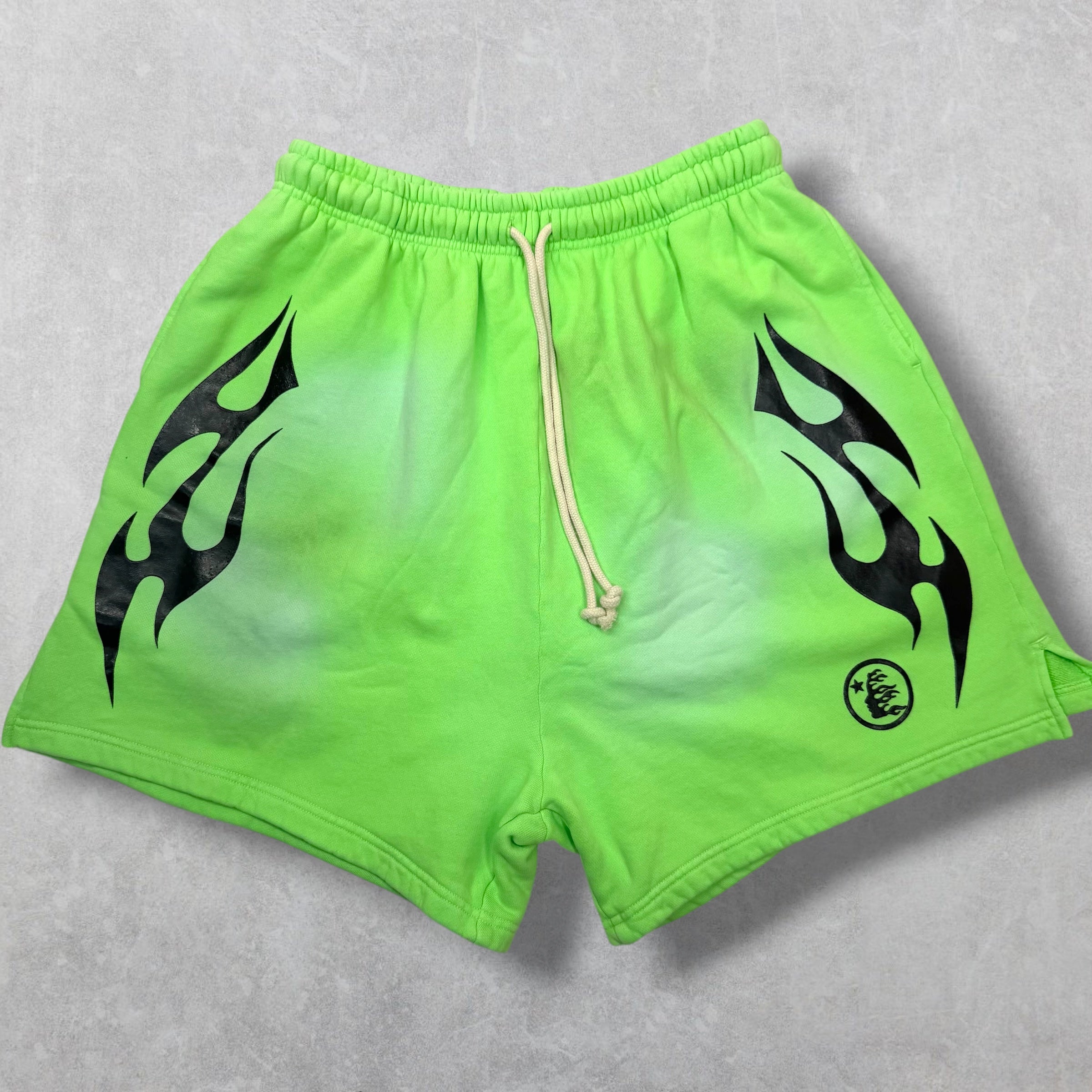 Hellstar Black Flame Sweat Shorts Neon XL