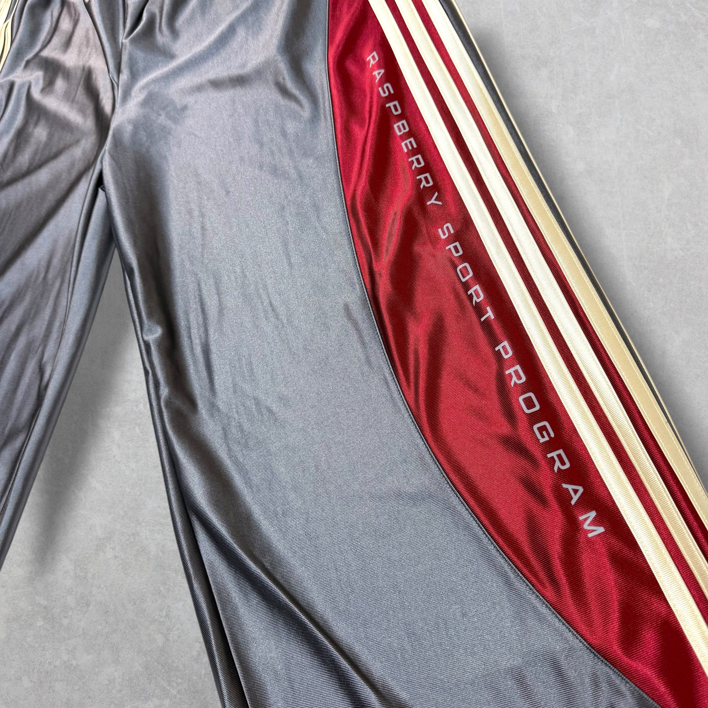 GV Gallery Raspberry Hills Tracy McGrady Pants M