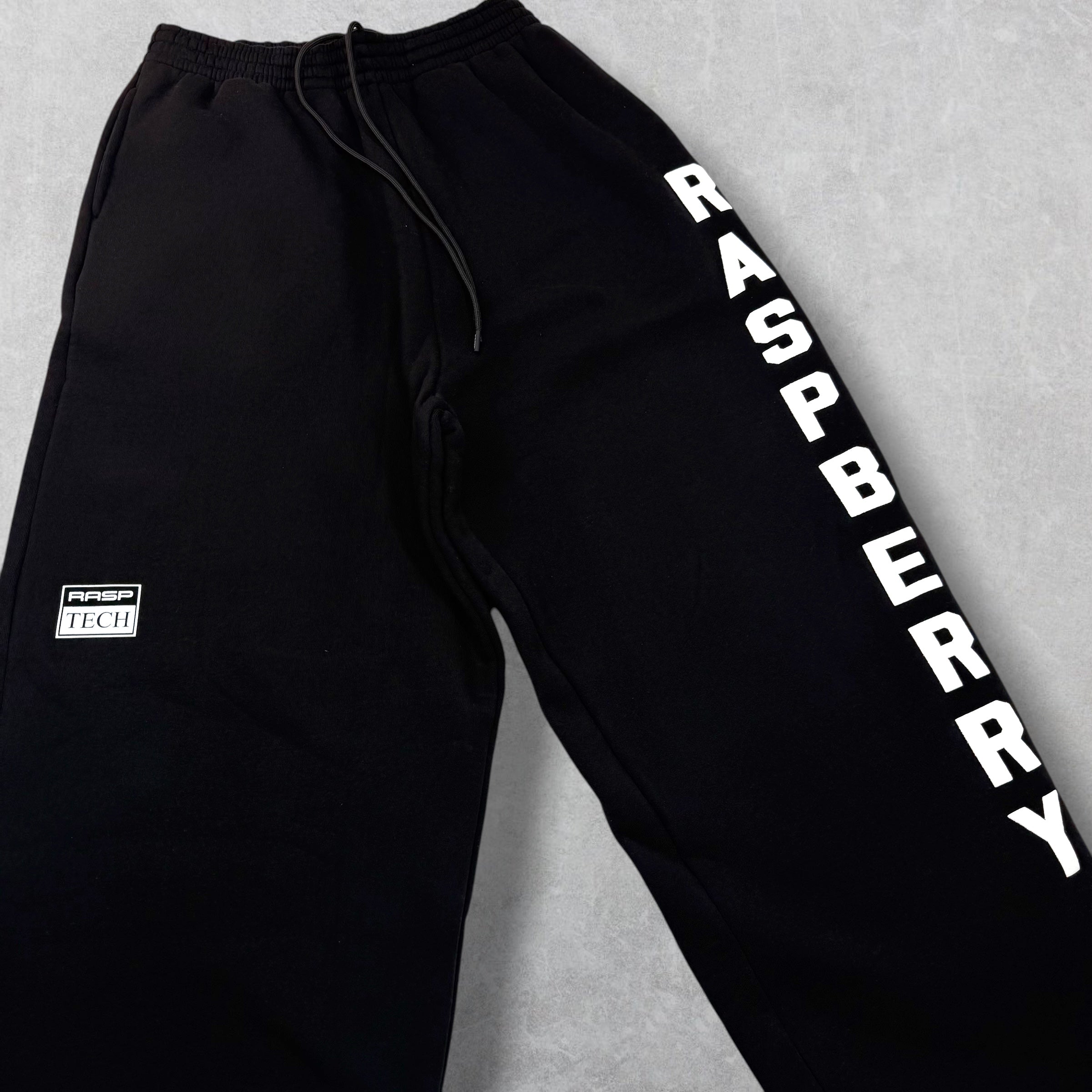 GV Gallery Raspberry Hills Weekday Baggy Sweats M