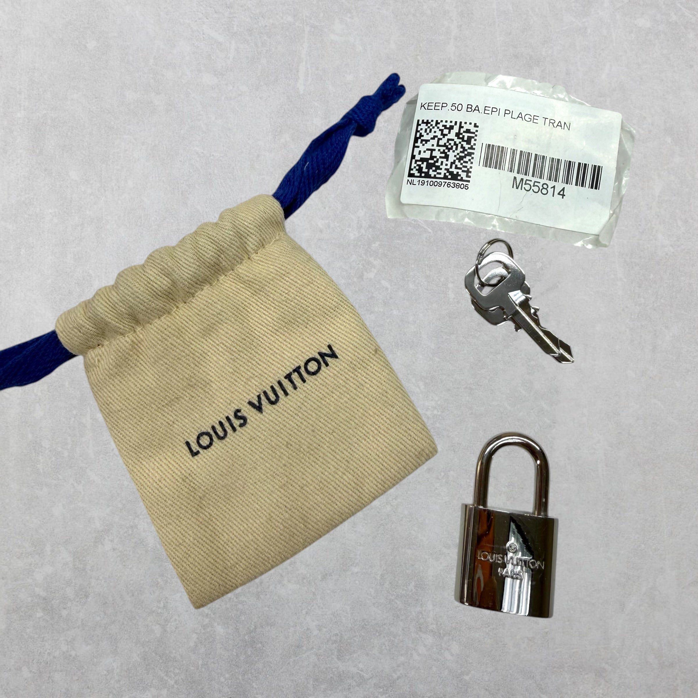 Louis Vuitton Wavy Keepall Bandoulière 50 Duffle Bag
