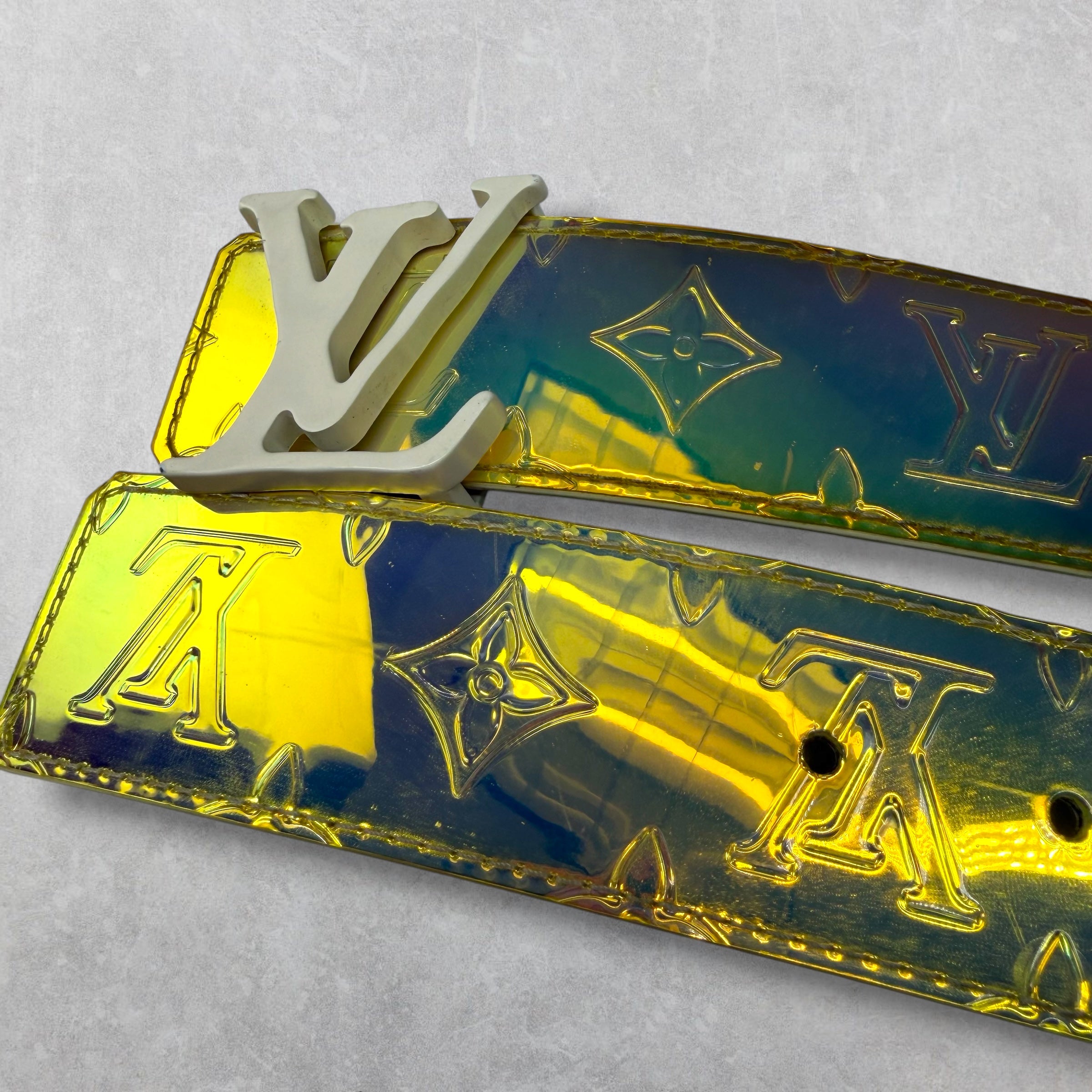 Louis Vuitton LV Shape Monogram 4MM Prism Belt 32 (90)
