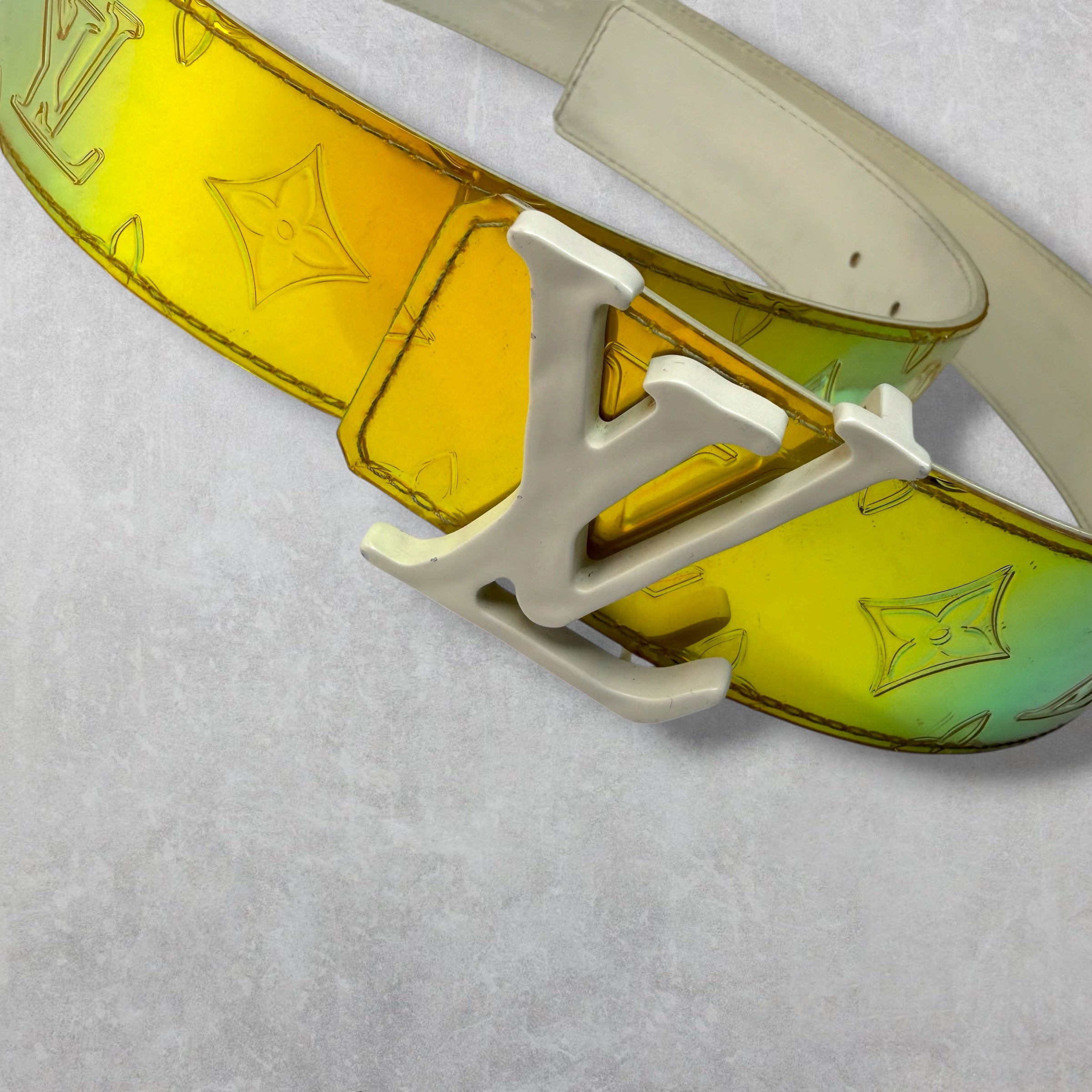Louis Vuitton LV Shape Monogram 4MM Prism Belt 32 (90)