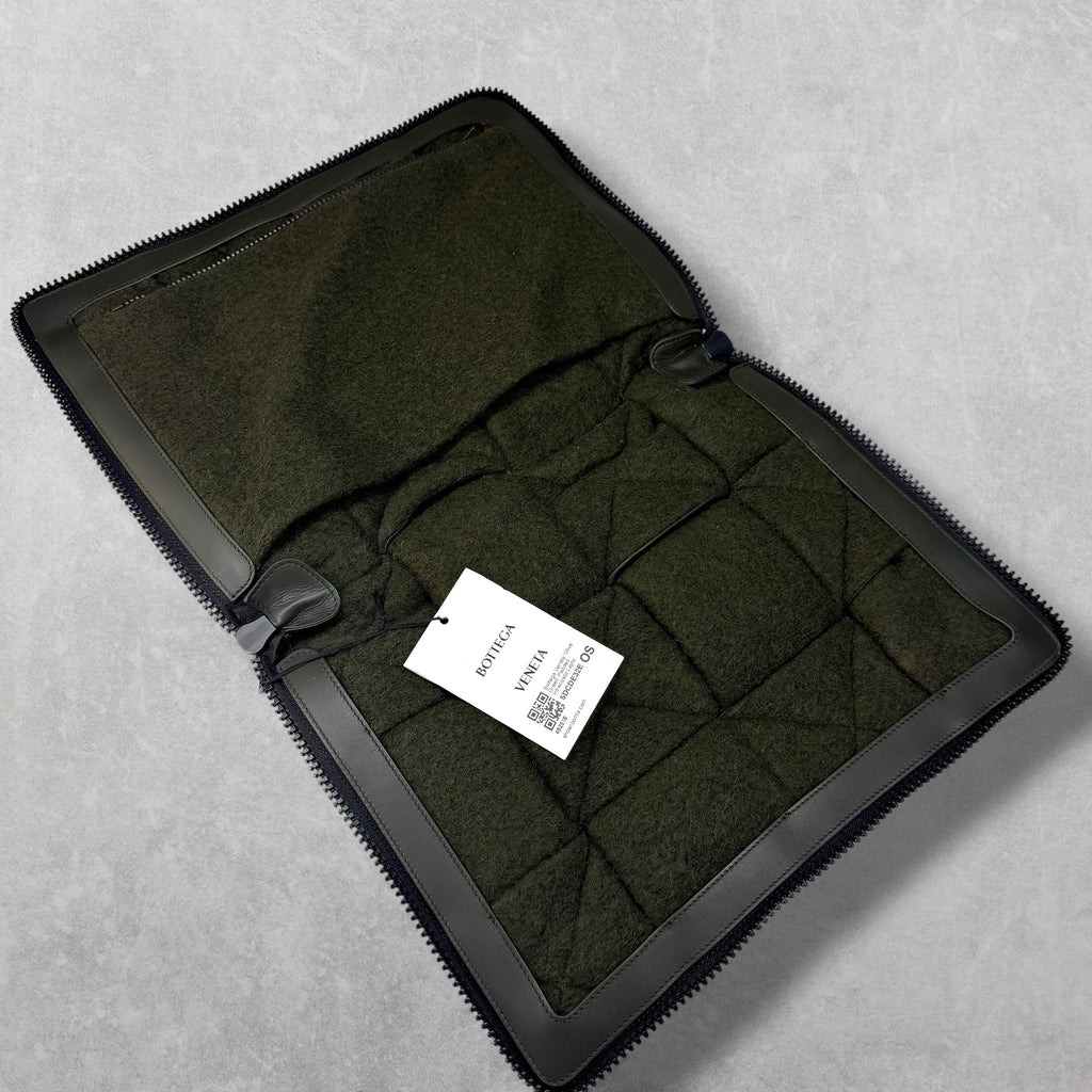 Bottega Veneta Maxi Padded Intrecciato Pouch