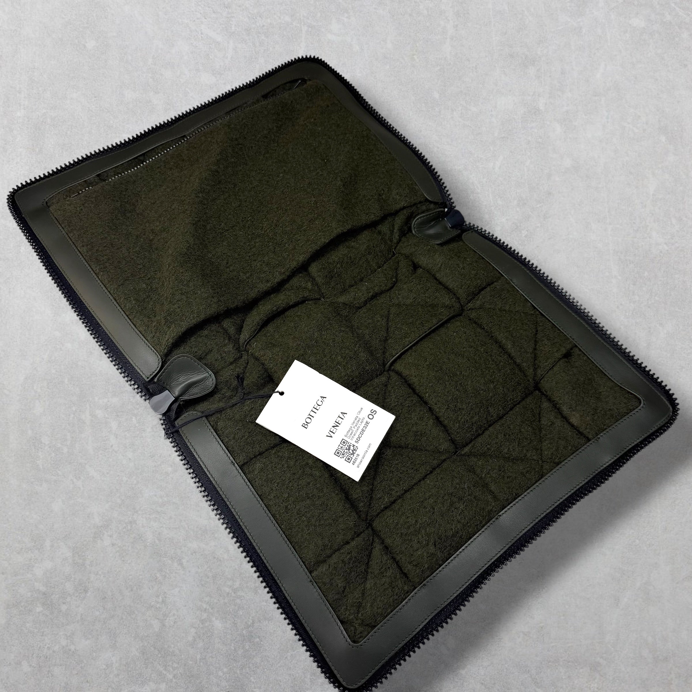 Bottega Veneta Maxi Padded Intrecciato Pouch