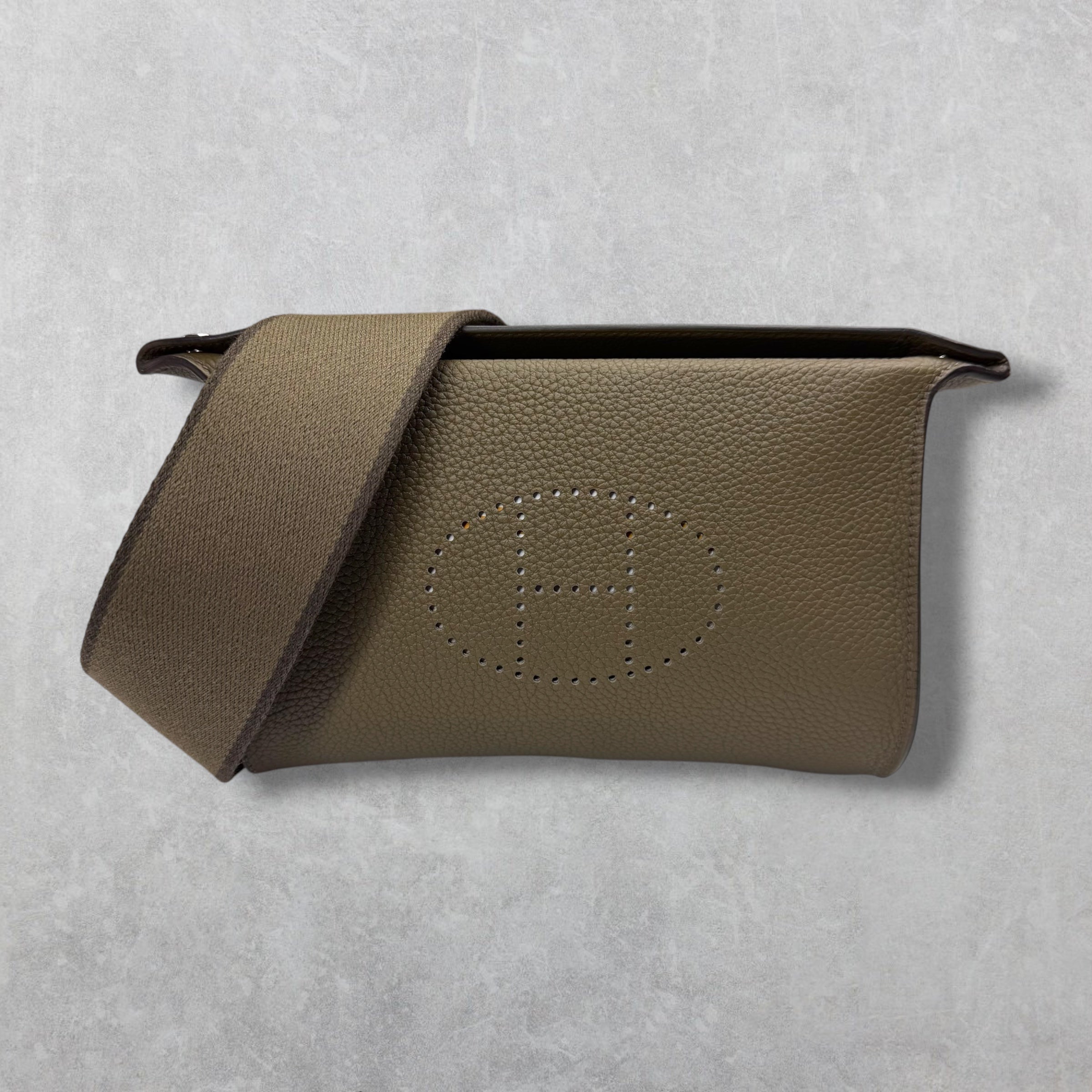 Hermes Etoupe Videpoches Bag