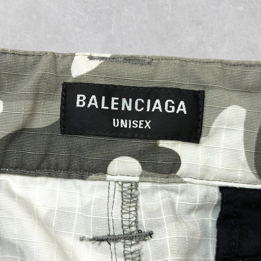 Balenciaga Fitted Camo Cargo Pants 36 (S)
