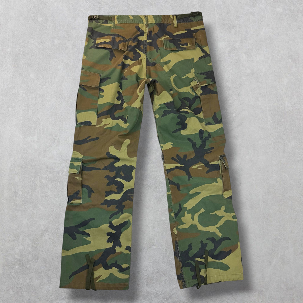 GV Gallery Raspberry Hills Camo Cargos L