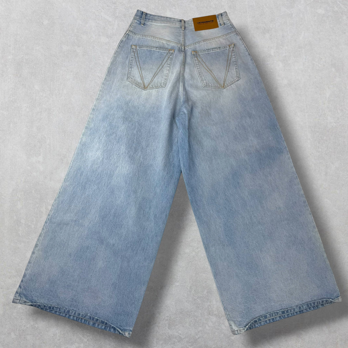 Vetements Big Shape Baggy Jeans 31